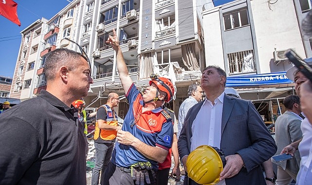 Başkan Tugay patlamanın yaşandığı bölgede inceleme yaptı, yaralıları ziyaret etti “Yaralarımızı saracağız”