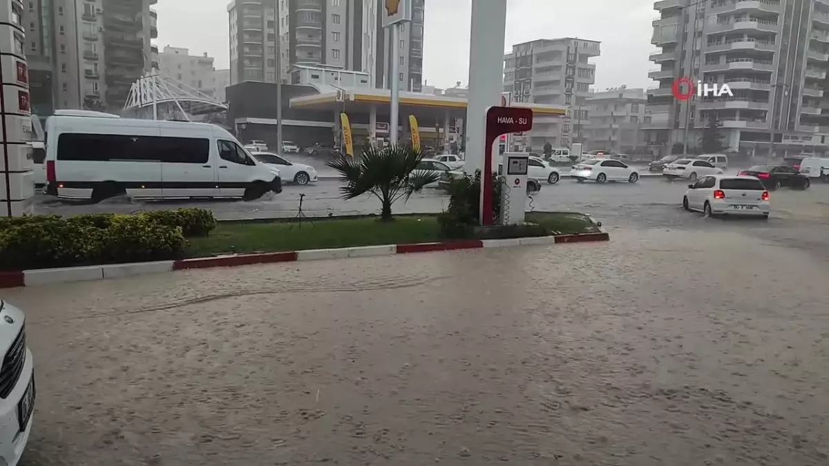 Şanlıurfa’da Sağanak Yağış Hayatı Olumsuz Etkiledi