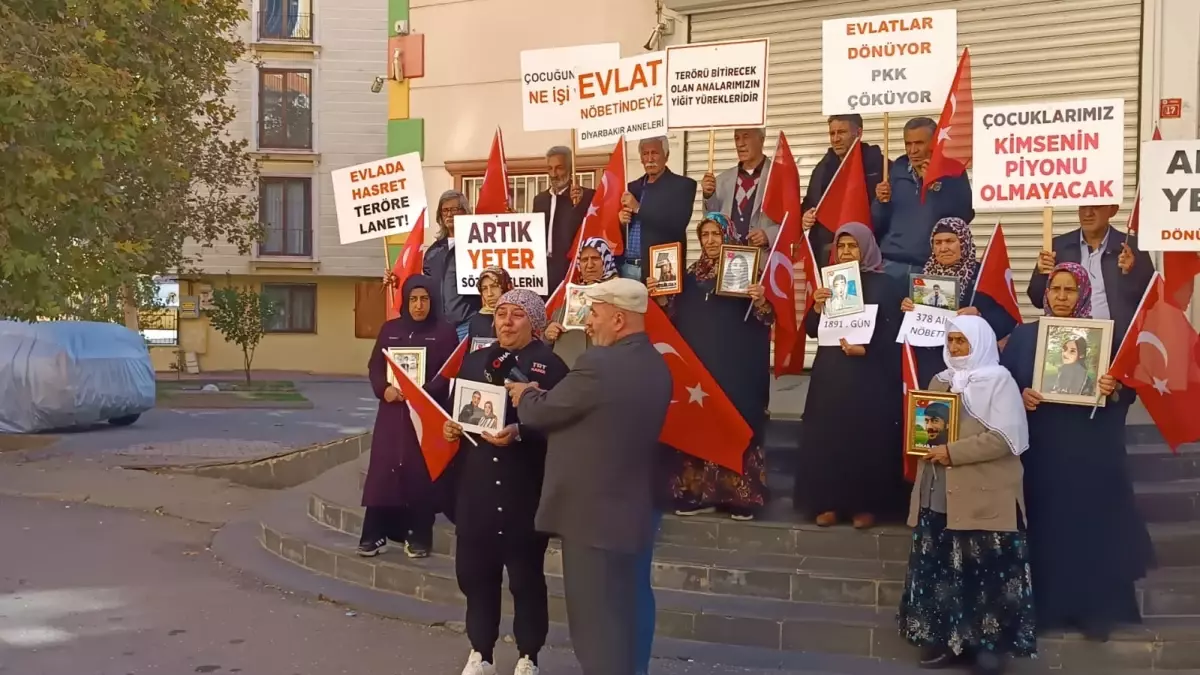 Diyarbakır’da Evlat Nöbeti 379 Aileye Ulaştı